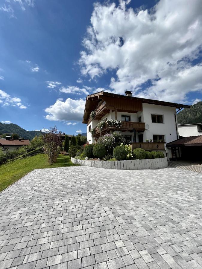 Haus Barbara Lägenhet Waidring Exteriör bild